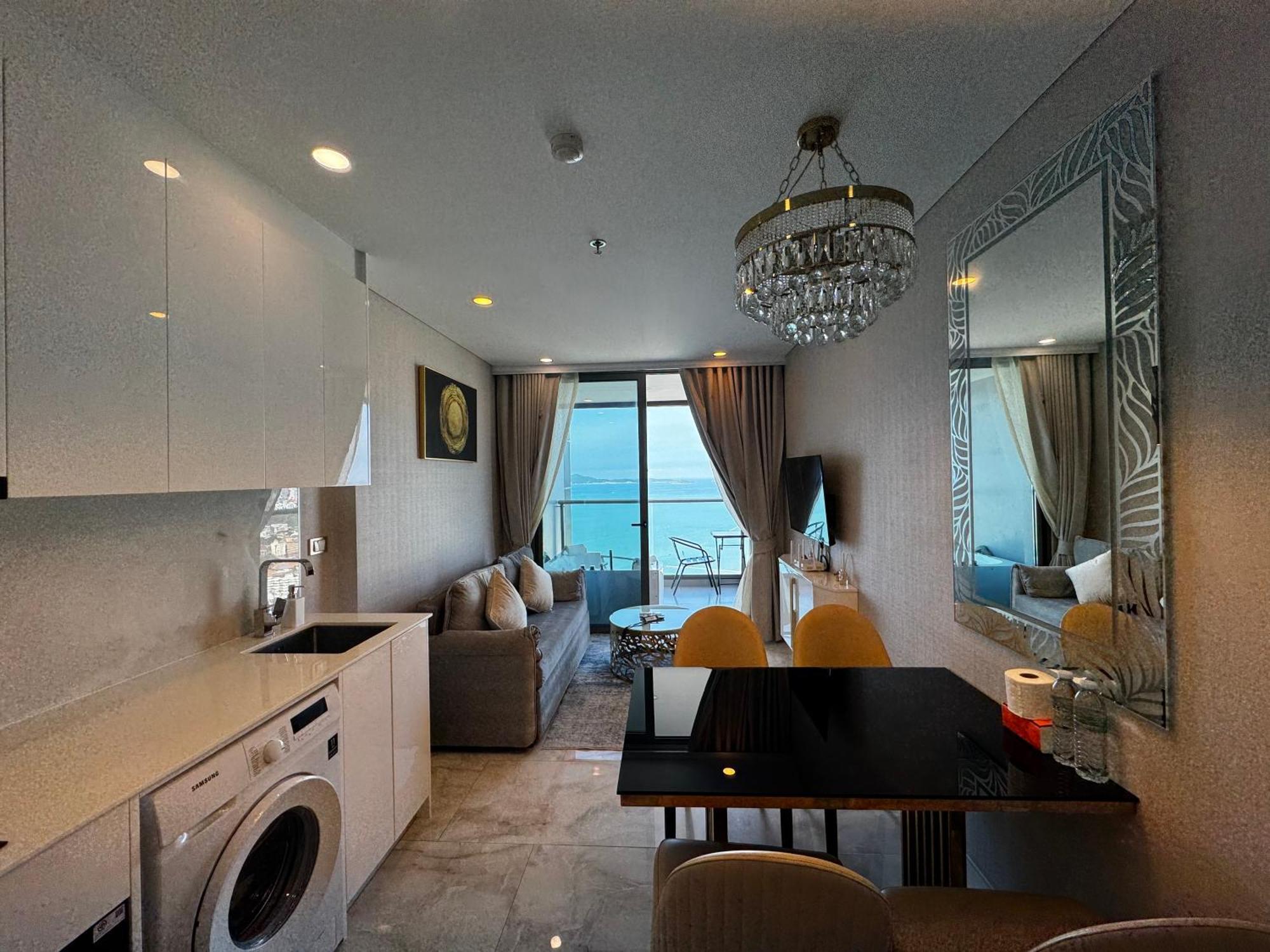 Copacabana & Sea View Apartment Jomtien Beach